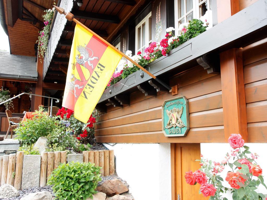 Hotel Haus Erika Wieden Exterior foto